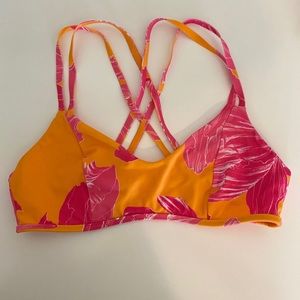 Athleta Kailua South Swell Swimsuit Top Size S